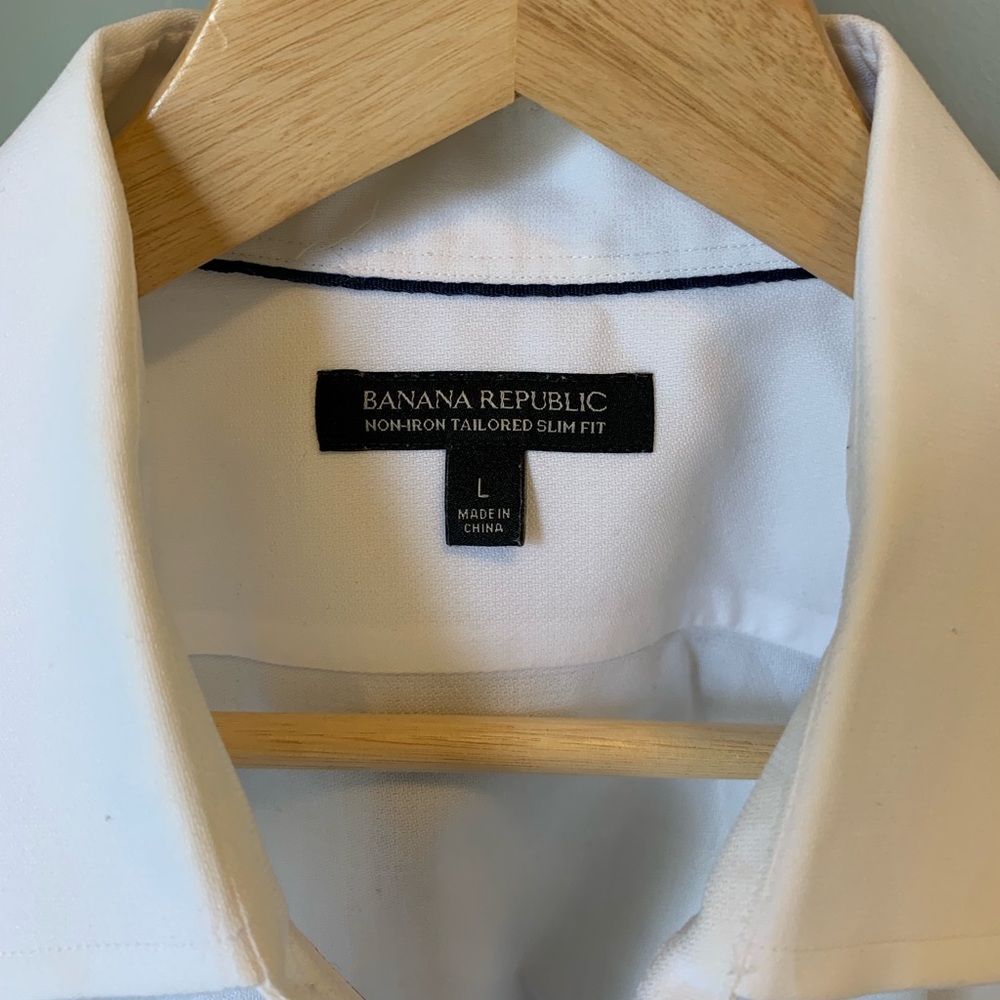 Banana Republic men’s white dress shirt, Large